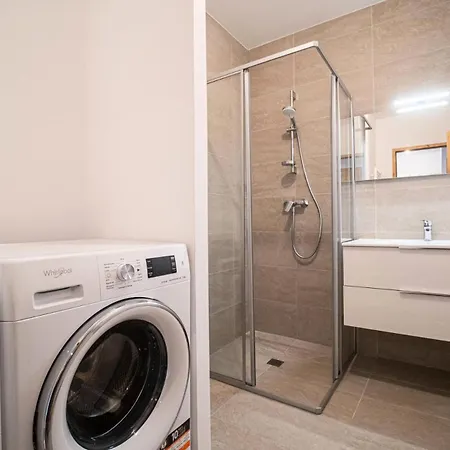 Lumi Batiment B - Lumi B 302 Mae-7011